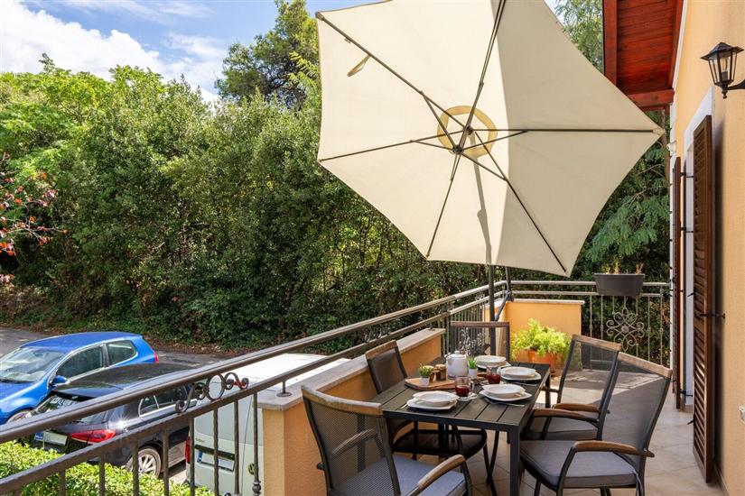 Apartment A2, for 5 persons