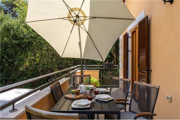 Apartment A2, for 5 persons