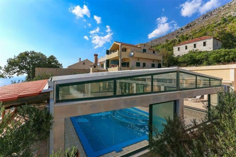 Villa Casa with indoor pool