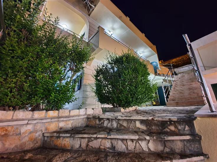 Villa Casa with indoor pool