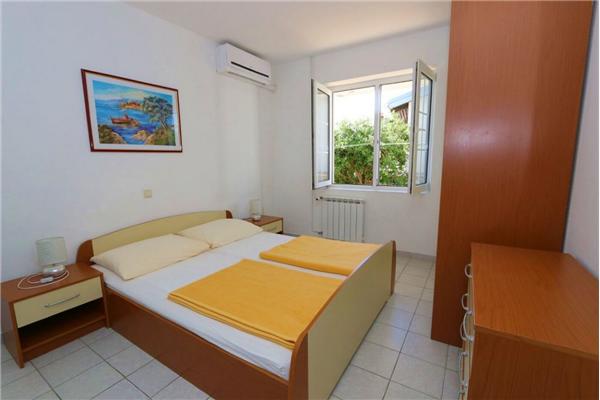 Apartment A1, for 6 persons