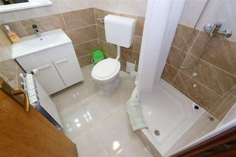 Apartment A1, for 6 persons