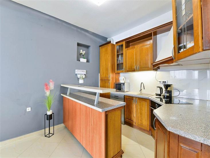 House K1, for 10 persons