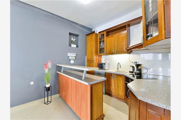 House K1, for 10 persons