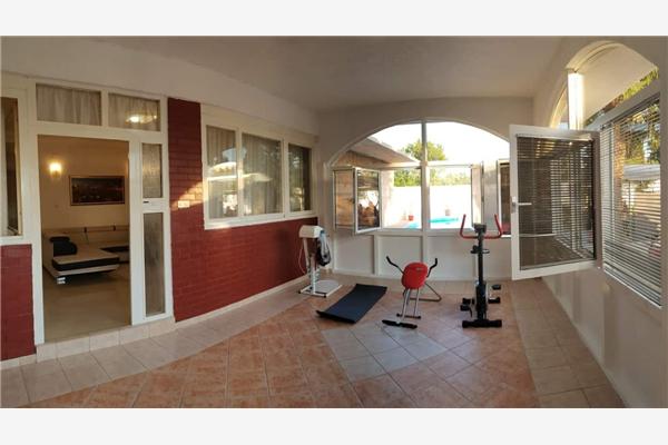 House K1, for 10 persons