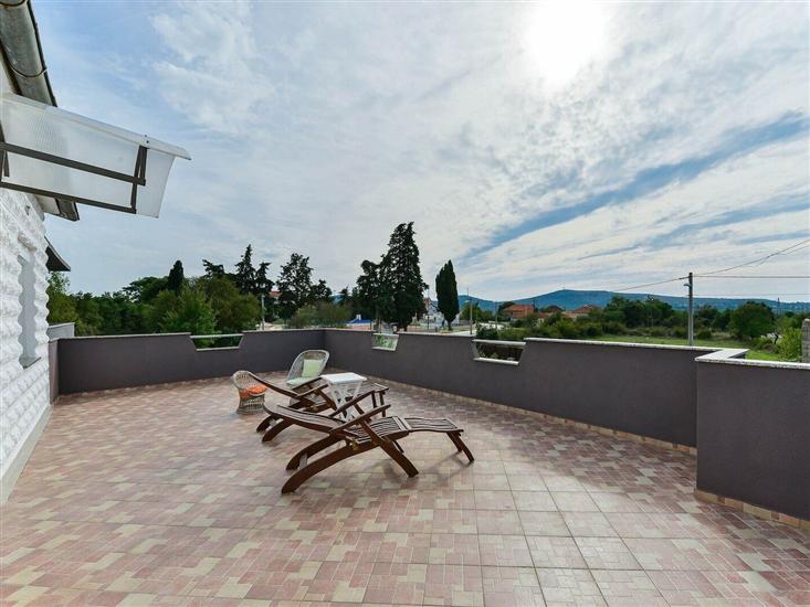 House K1, for 10 persons