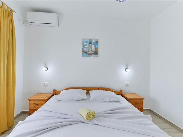 House K1, for 10 persons