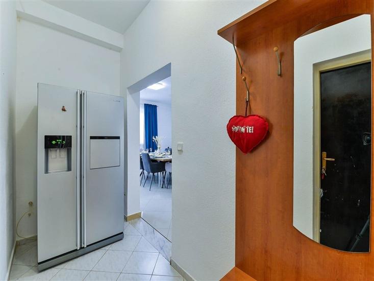 House K1, for 10 persons