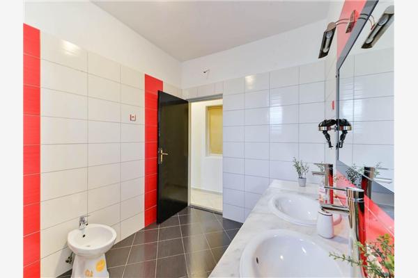 House K1, for 10 persons