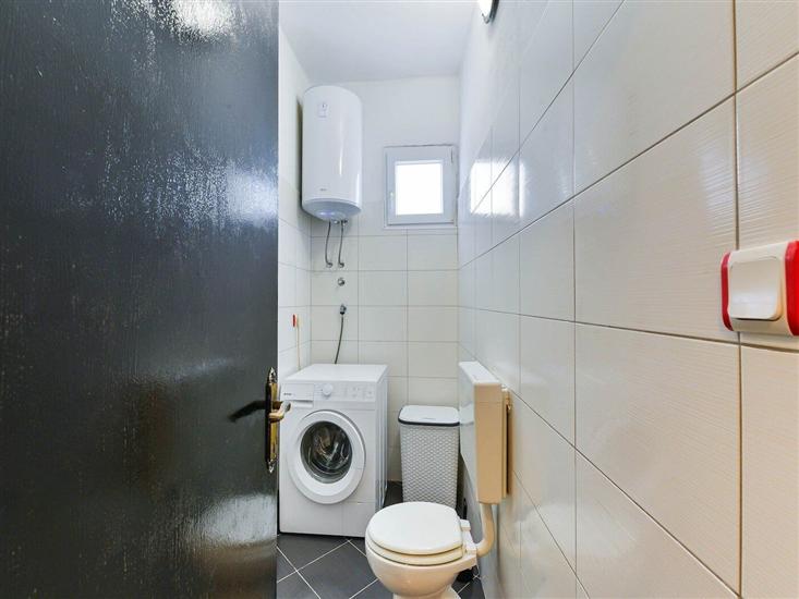 House K1, for 10 persons