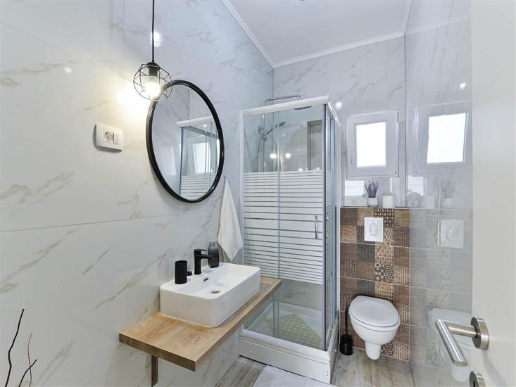 House K1, for 10 persons