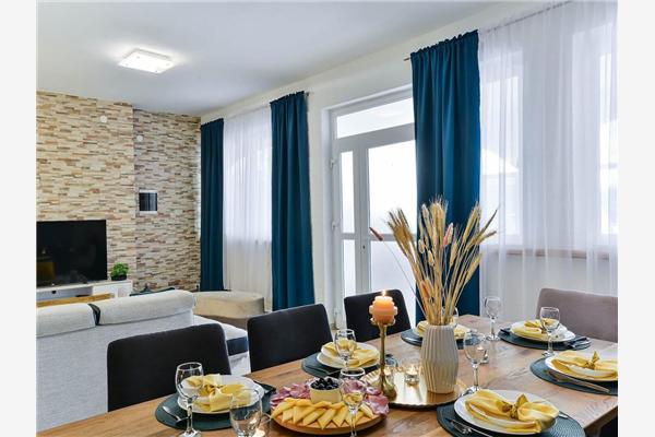 House K1, for 10 persons