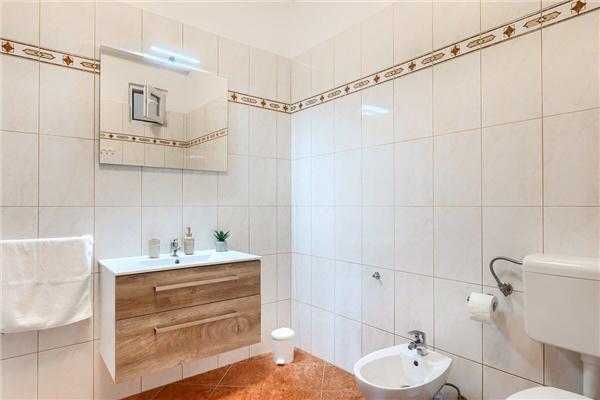 Apartment A4, for 4 persons