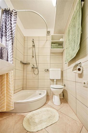 Apartment A2, for 3 persons