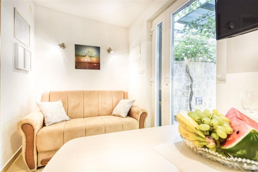 Apartment A4, for 3 persons