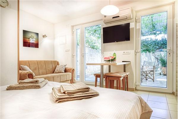 Apartment A4, for 3 persons