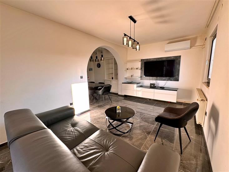 Apartment A1, for 5 persons