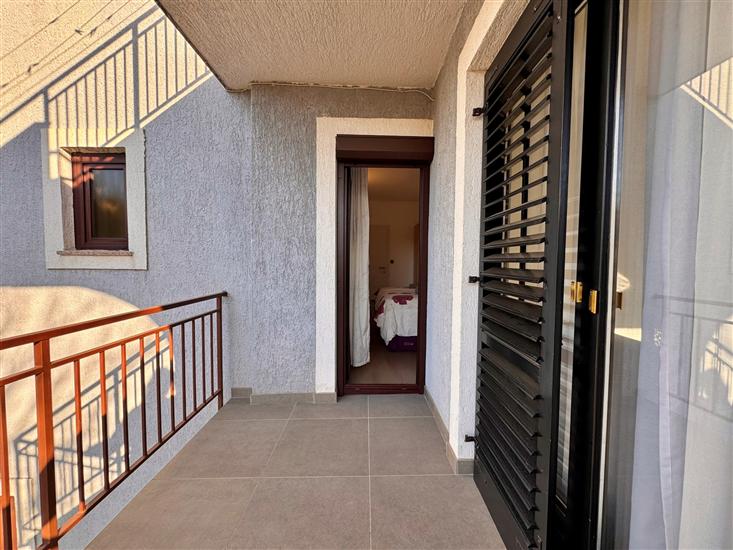 Apartment A1, for 5 persons