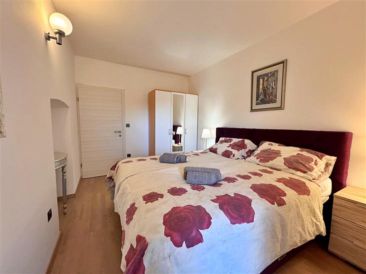 Apartment A1, for 5 persons