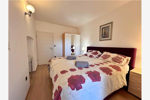 Apartment A1, for 5 persons