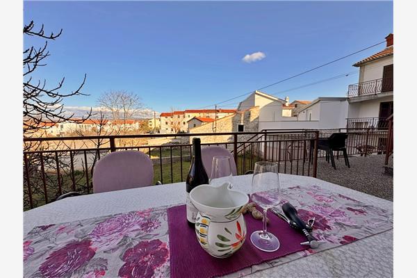 Apartment A1, for 5 persons