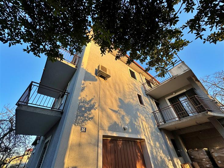 Apartments Kate in Malinska