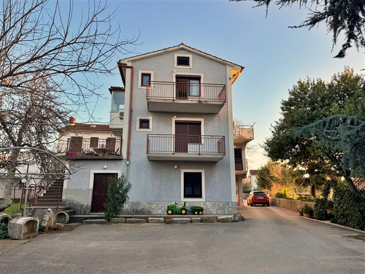 Apartments Kate in Malinska