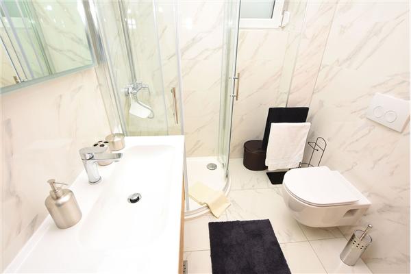 Apartment A1, for 5 persons