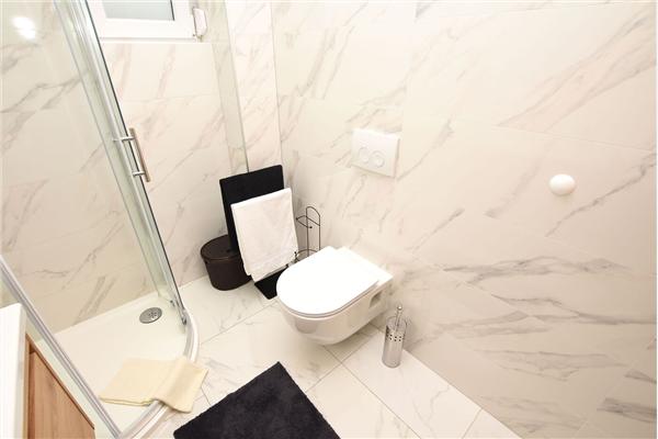 Apartment A1, for 5 persons