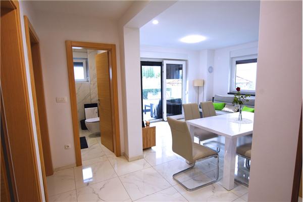 Apartment A1, for 5 persons