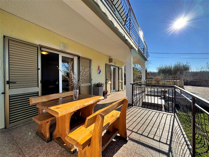 Apartment A1, for 5 persons