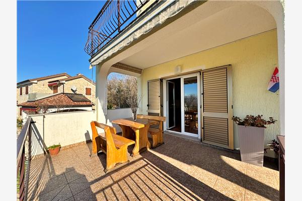 Apartment A1, for 5 persons