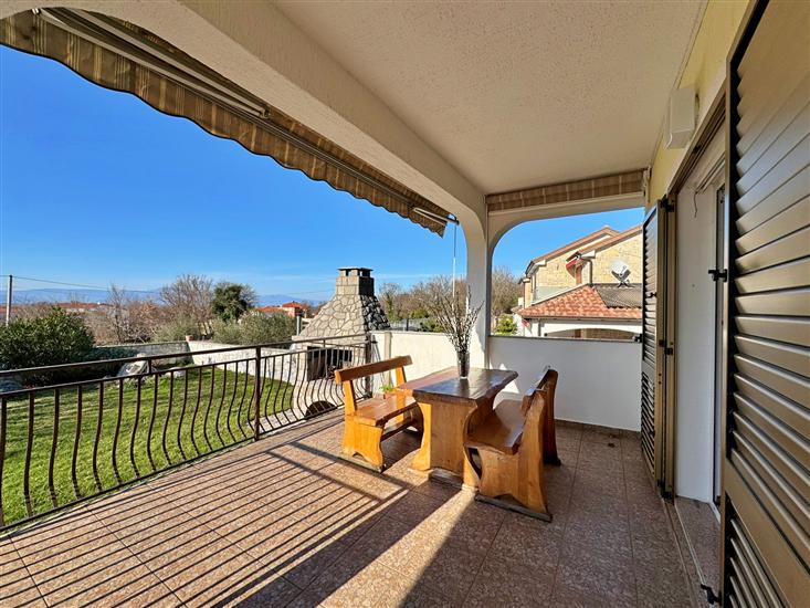 Apartment A1, for 5 persons