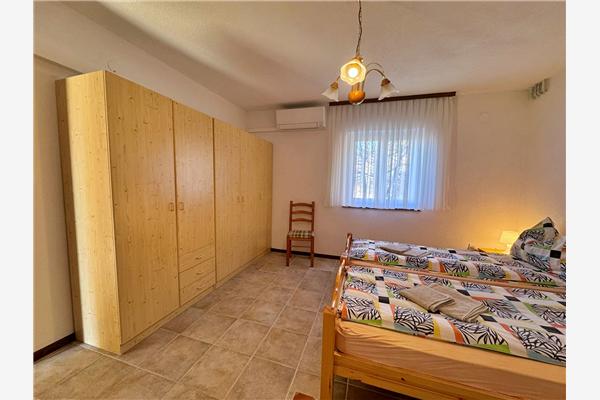 Apartment A1, for 5 persons