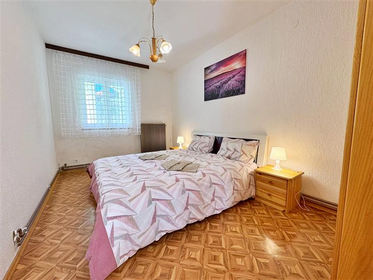 Apartment A1, for 5 persons