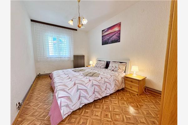 Apartment A1, for 5 persons