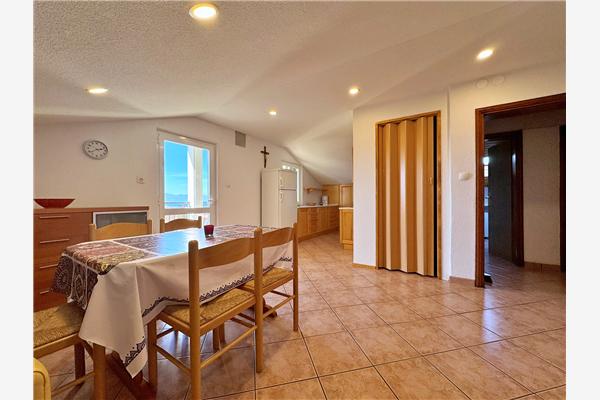 Apartment A3, for 5 persons