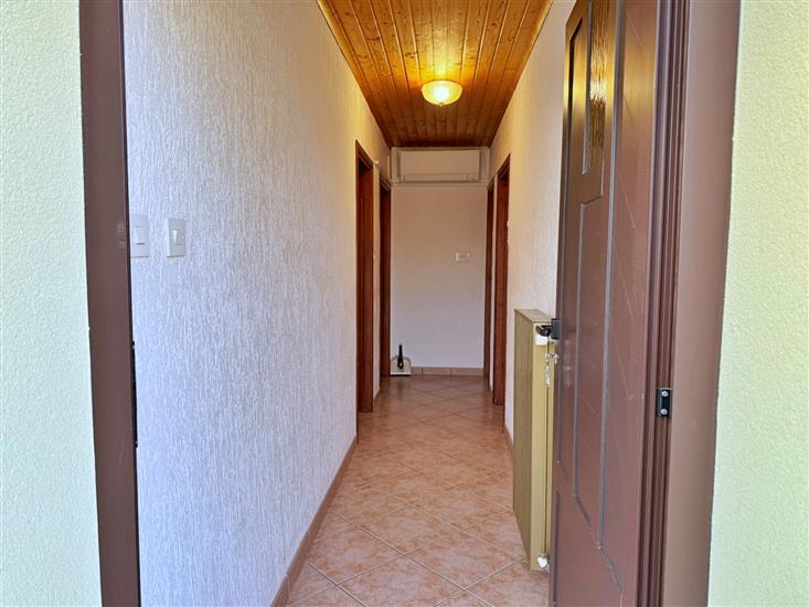 Apartment A3, for 5 persons