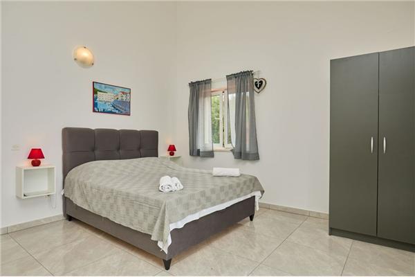Apartment A2, for 5 persons