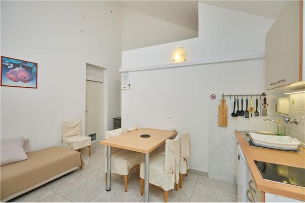 Apartment A2, for 5 persons