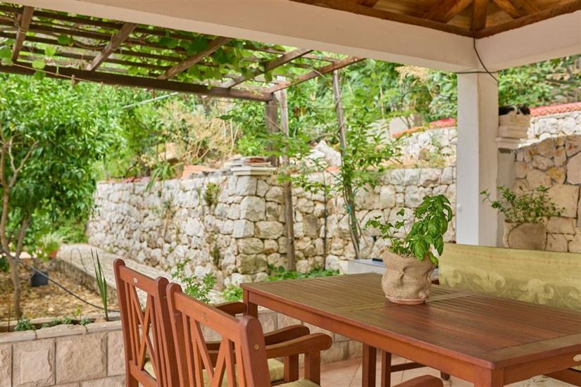 Apartment A2, for 5 persons