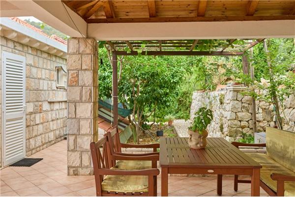 Apartment A2, for 5 persons