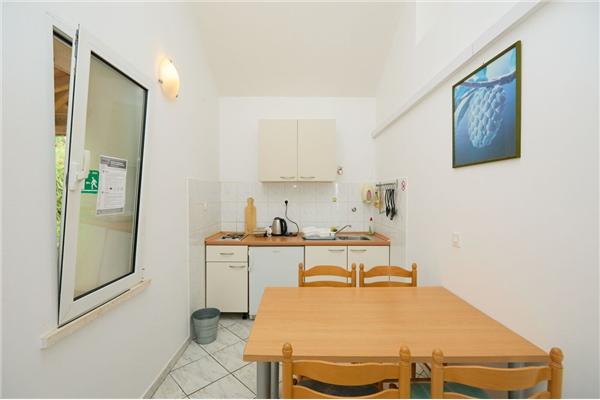 Apartment A4, for 3 persons