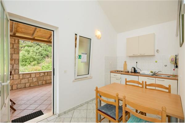 Apartment A4, for 3 persons