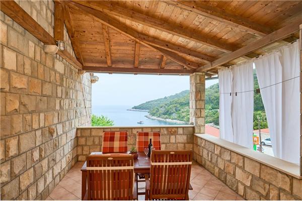 Apartment A4, for 3 persons