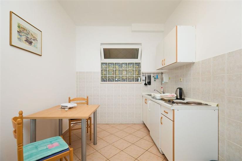 Apartment A5, for 4 persons