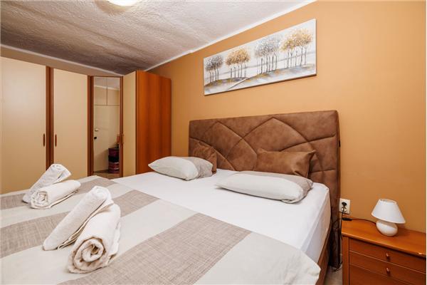 Apartment A3, for 7 persons