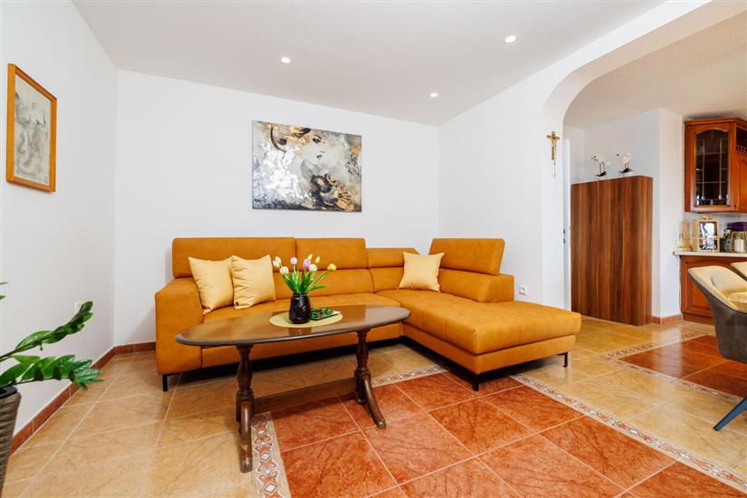 Apartment A3, for 7 persons