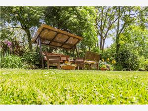 House Mikin Dol Continental Croatia, Size 150.00 m2, Airline distance to town centre 500 m