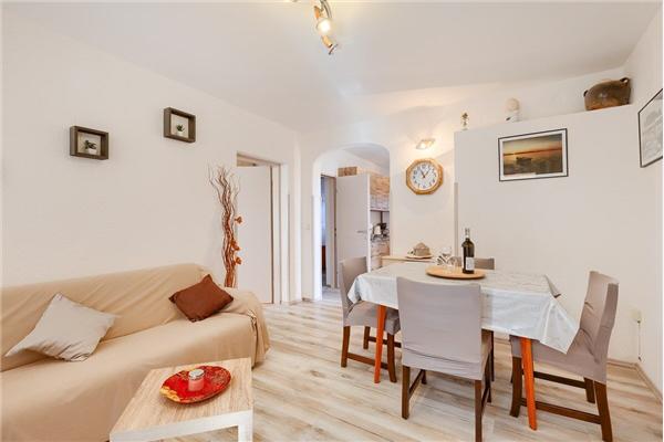 Apartment A1, for 9 persons